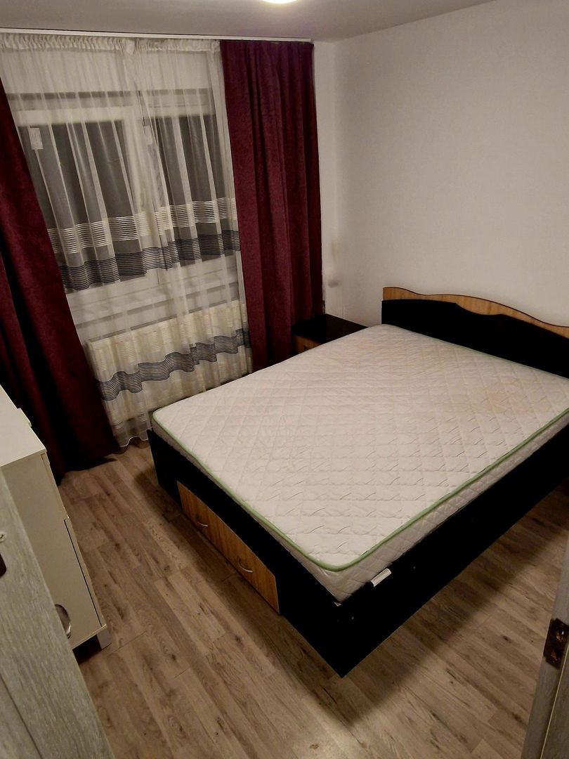 Apartament 2 camere. Decomandat. Renovat. Mobilat. Huedin, Straja. - Poză 4