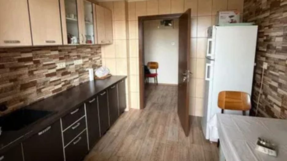 Apartament 3 camere decomandat Luica / Constantin Brancoveanu - Poză 1