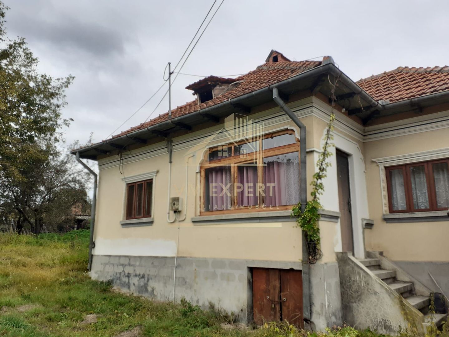 CASA 3 CAMERE, TEREN 1209 MP, RETEVOIESTI, ARGES - Poză 1
