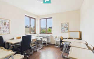 Casă  spațioasă cu 5 camere, Aradului - Poză 24