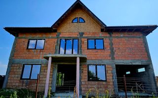 CASA INDIVIDUALA TEGHES, 4 CAMERE, GARAJ INTERIOR, COMISION 0% - Poză 2