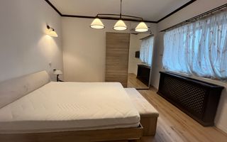 VILA CU 5 CAMERE SI CURTE DE 100 MP LA INCHIRIERE IN ZONA DOROBANTI - Poză 4