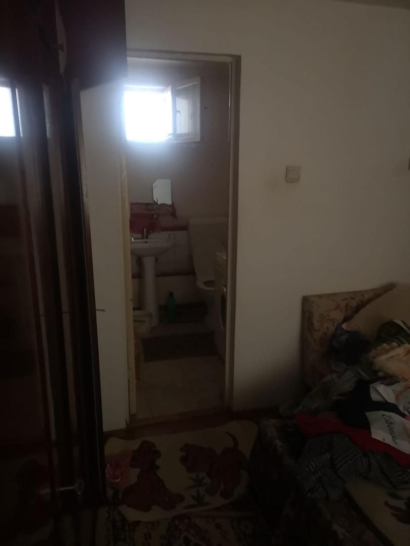 Casa pe parter cu teren 942 mp - Poză 6