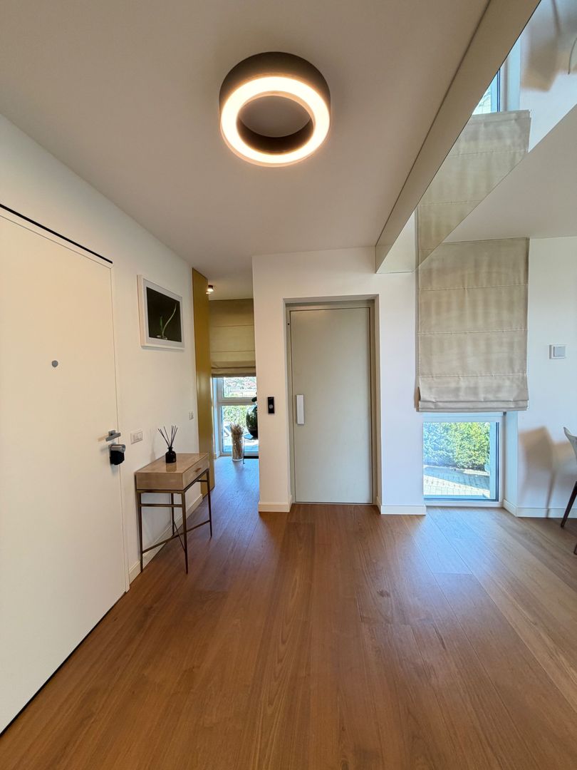 Apartament PREMIUM cu curte, terasă și lift cu acces direct în living - Poză 19