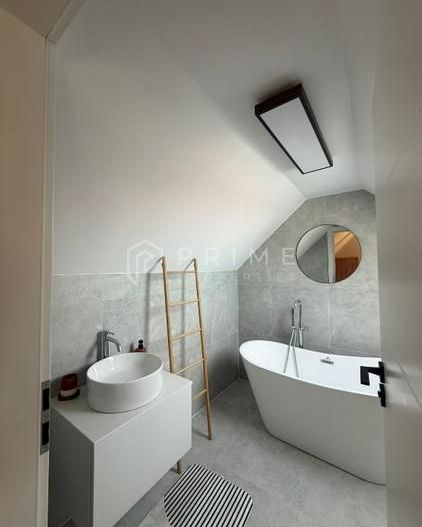Casă de închiriat complet renovată I Gheorghe Doja I Târgu Mureș - Poză 9