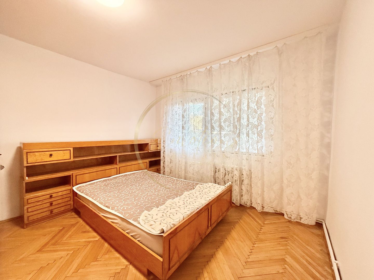 Apartament 3 camere spațios – Confort și accesibilitate, Zona Soarelui - Poză 3
