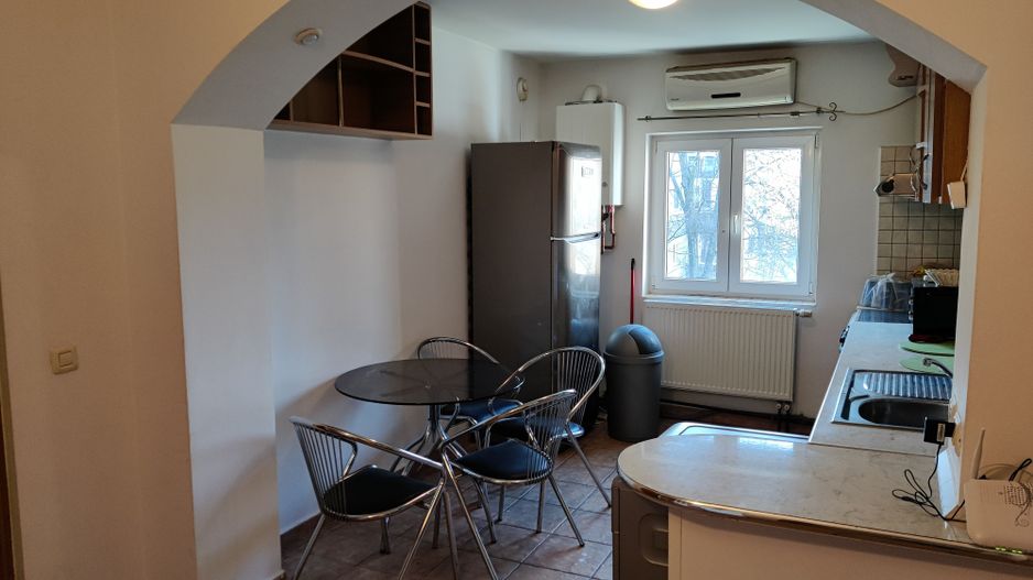 APARTAMENT  4 CAMERE C.ARADULUI 650 EURO - Poză 10