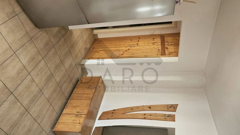 Vând ap. 2 camere Tudor-zona Pensiunea Europa, însorit, zona linistita+ Garaj - Poză 3