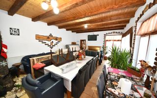 De vanzare casa cu 3 apartamente + anexa 75 mp, Comision 0% - Poză 1