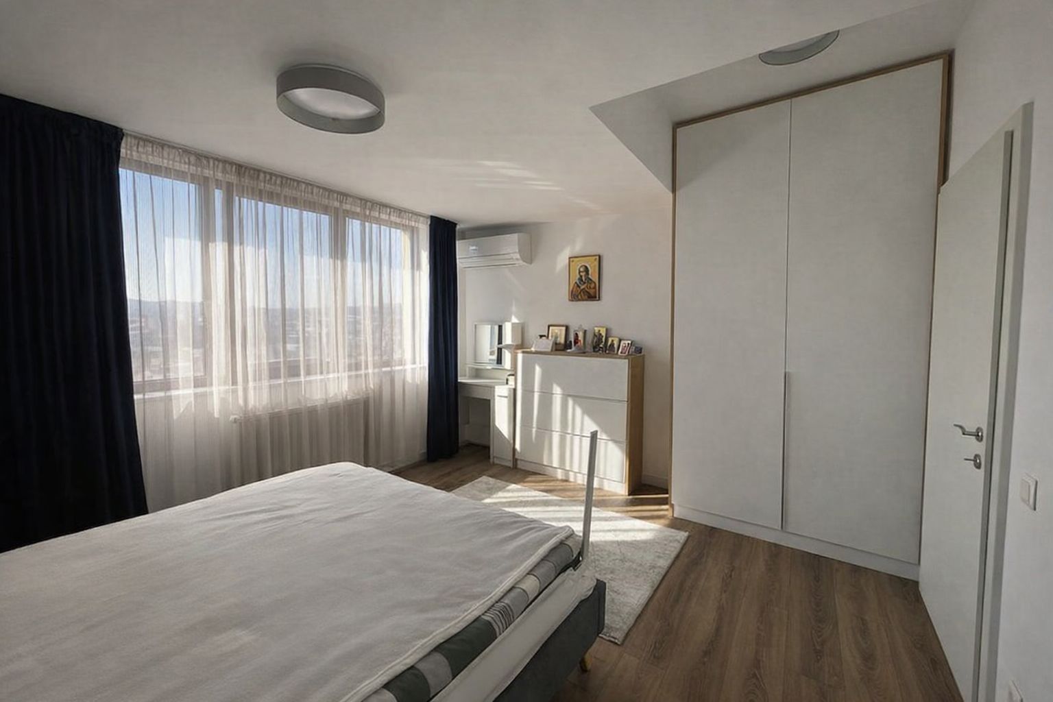 Apartament 2 camere 78 mp parcare subterana Gruia - Poză 4