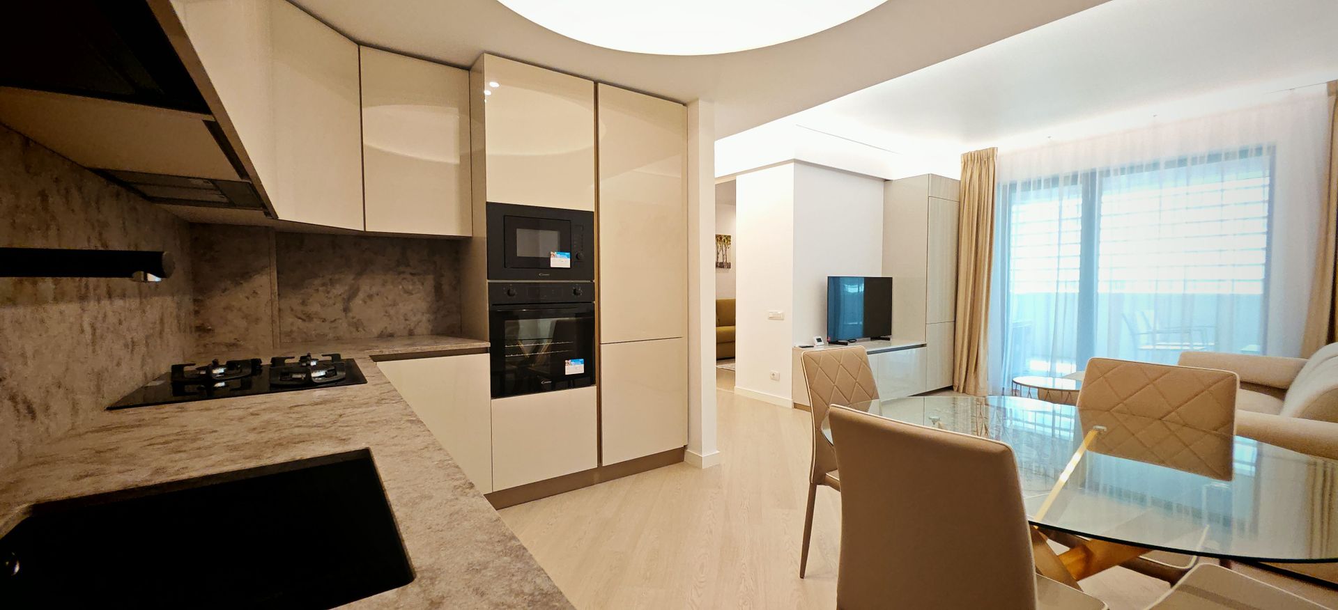 De inchiriat apartament 3 camere, mobilat/utilat complet si parcare - Poză 4