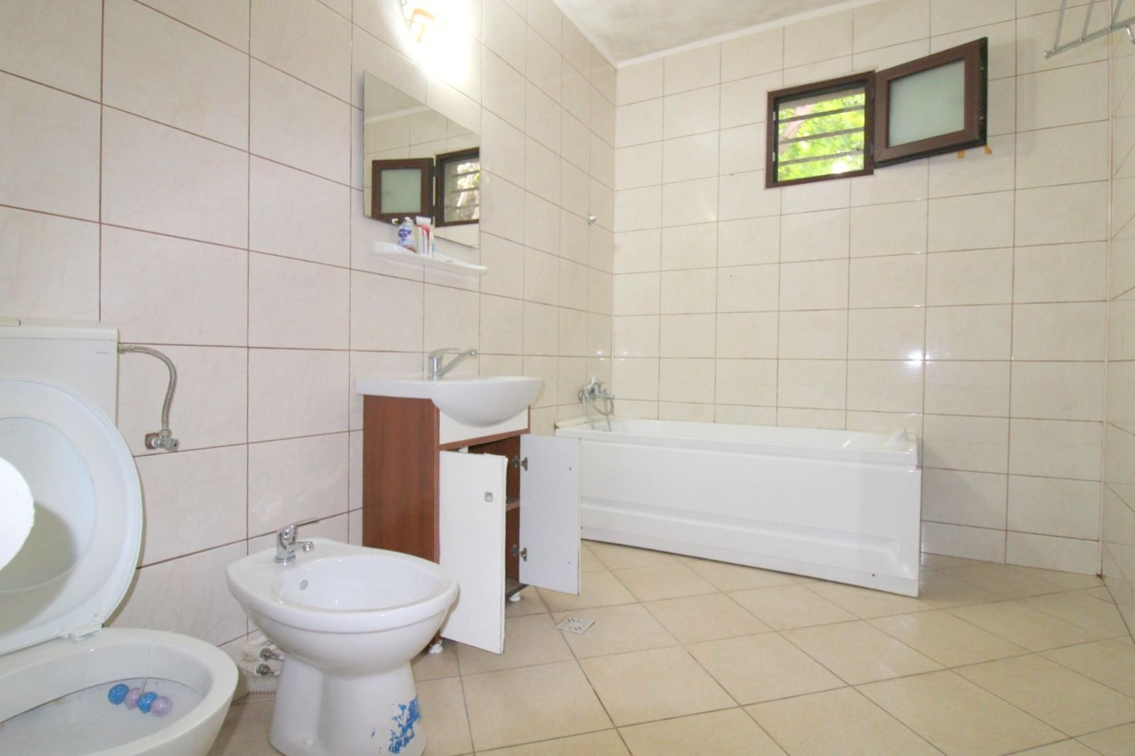 De vanzare casa cu 3 camere, zona Port, 65.000 euro - Poză 8
