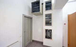 Cladire birouri individuala - Poză 44
