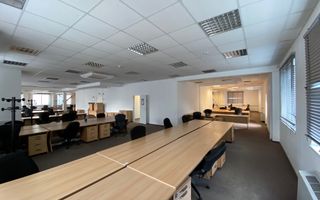 Cladire de  birouri - zona COMPLEX - Poză 2