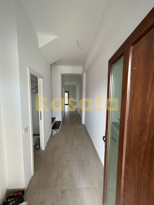 Super pret I Casa tip duplex P+1 I 4 camere I 3 bai I Balotesti - Poză 6