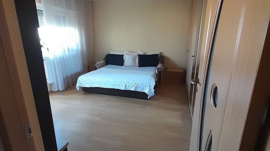 Văd apartament 2 camere - Poză 3