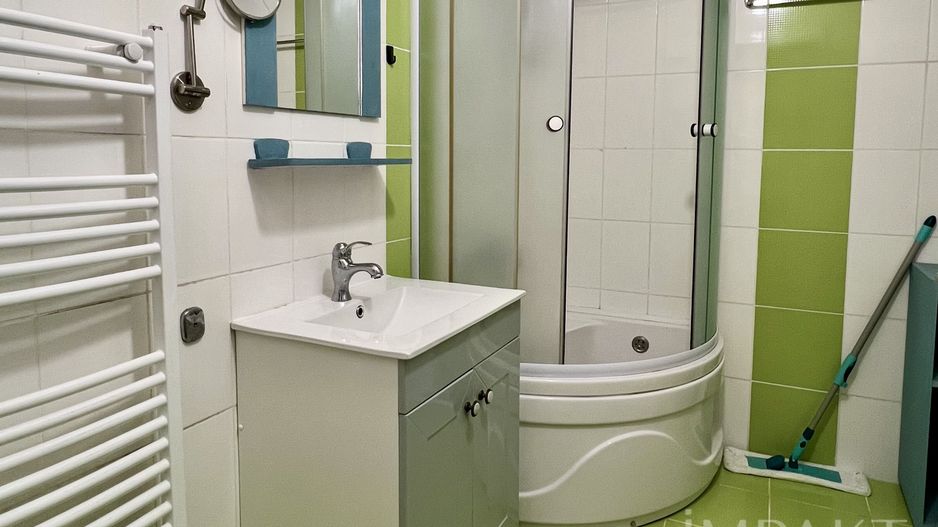 Apartament cu 3 camere semidecomandat in Buna Ziua - Poză 7