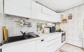 Apartament cu 4 camere de vanzare, Centrala proprie, 13 Septembrie - Poză 5