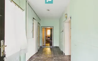 Casă modestă cu 3 camere din văiugă în Bătania - Poză 15
