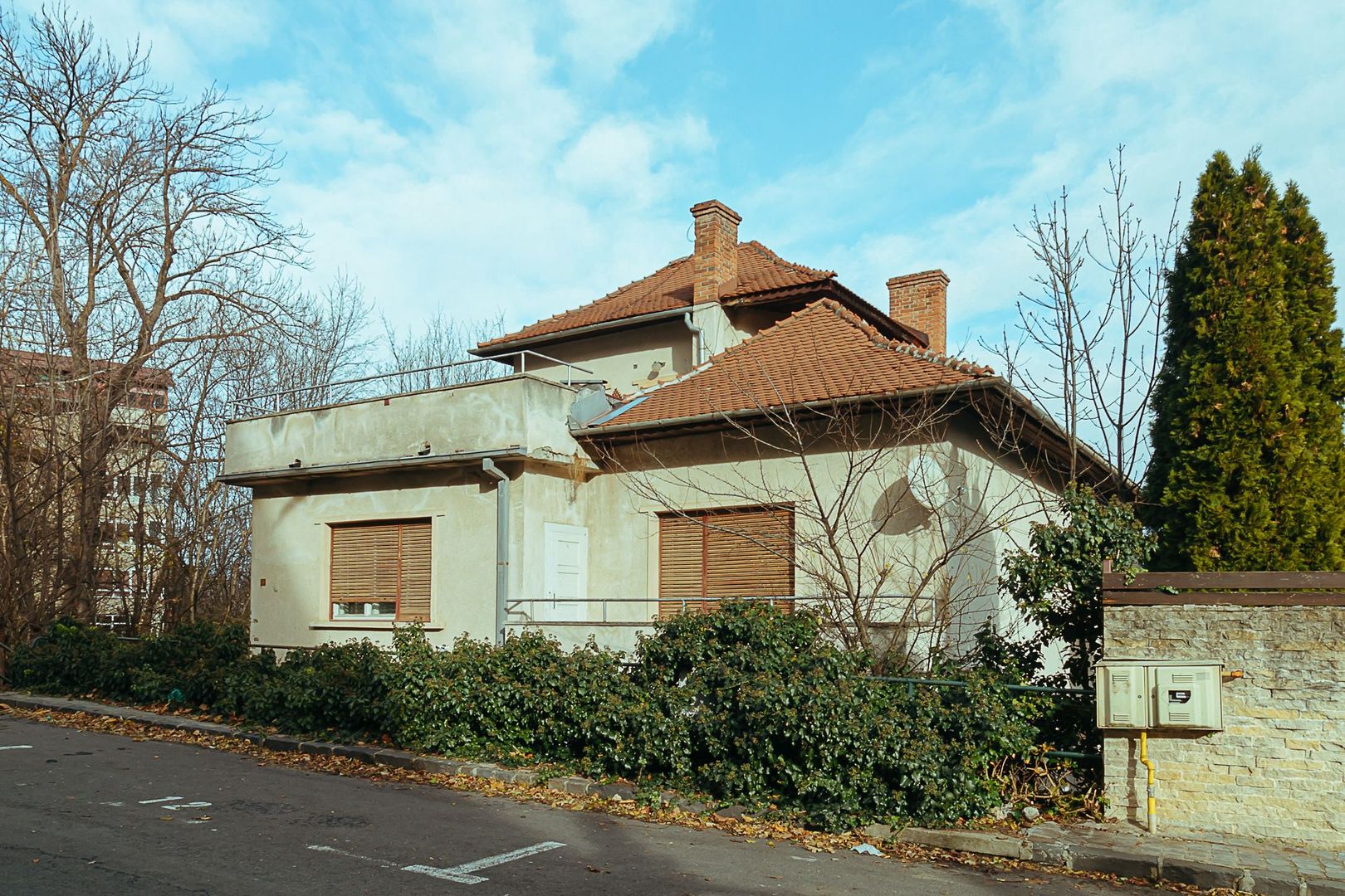 Ultracentral, apartament in casa, pretabil locuit si/sau birouri, pet friendly. - Poză 2