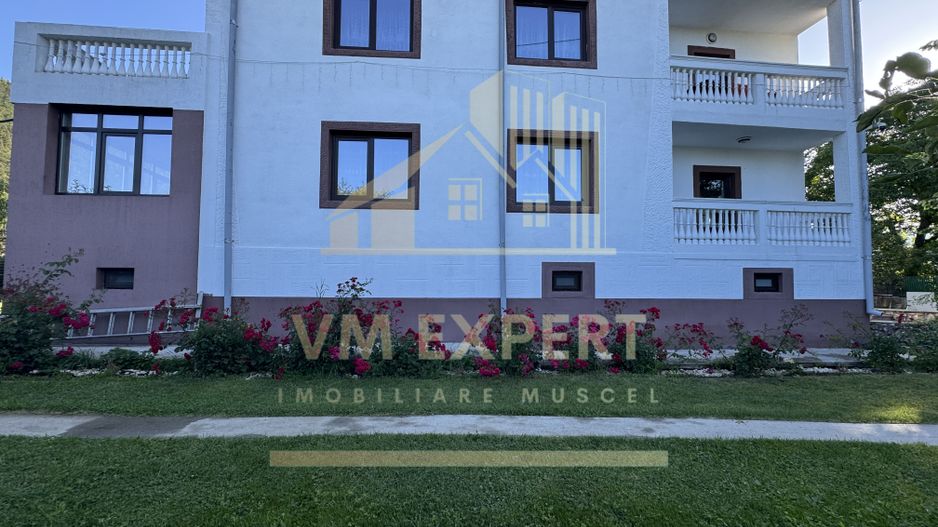 VILA S+P+E-306 MP, TEREN 2078 MP, CAMPULUNG - Poză 57