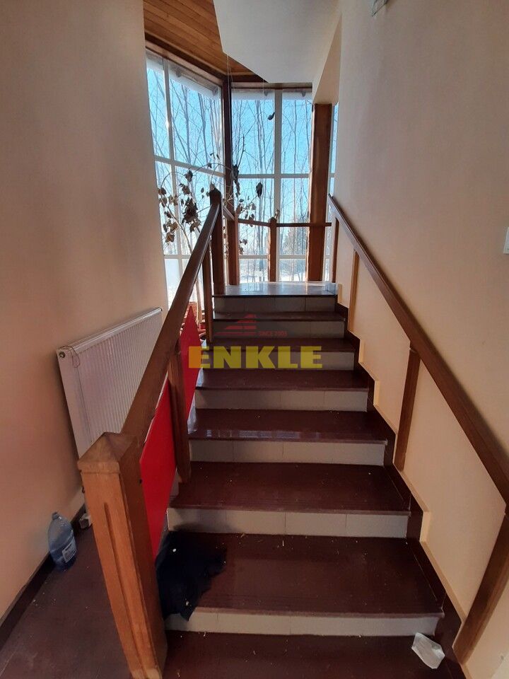 Hala 660 mp + vila 450 mp+ spatiu birouri 135 mp + teren 5000 mp, zona Hudum, pret negociabil - Poză 1