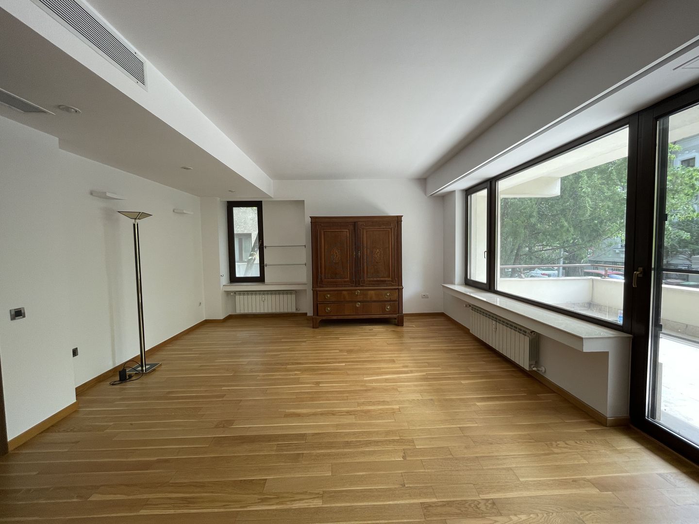 APARTAMENT SUPER CU 4 CAMERE IN DOROBANTI CAPITALE - Poză 22