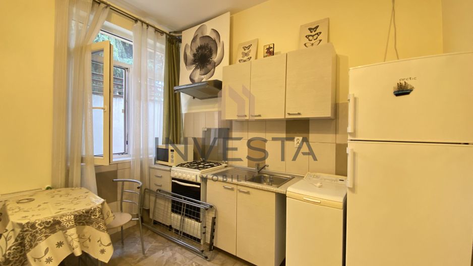 Garsoniera in casa de inchiriat cu loc de parcare, Intre Lacuri - Poză 2