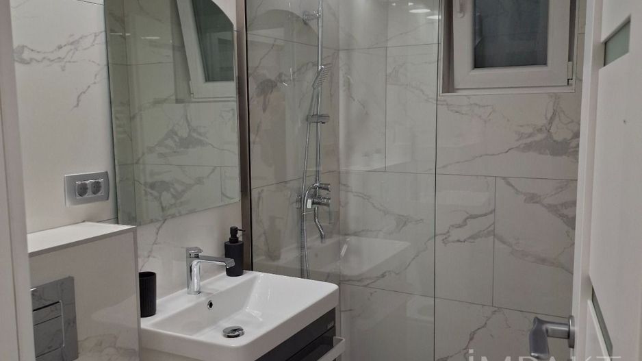 Apartament cu 3 camere de inchiriat, zona Ultracentrala - Poză 10