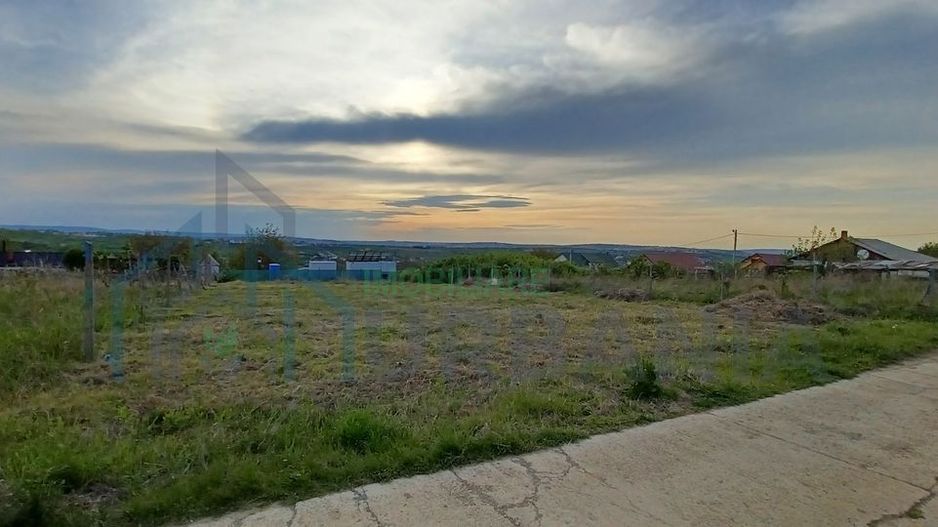Teren intravilan 1000 mp, Visani, Str. Dealul Craitelor, zona rezidentiala, Iasi - Poză 2
