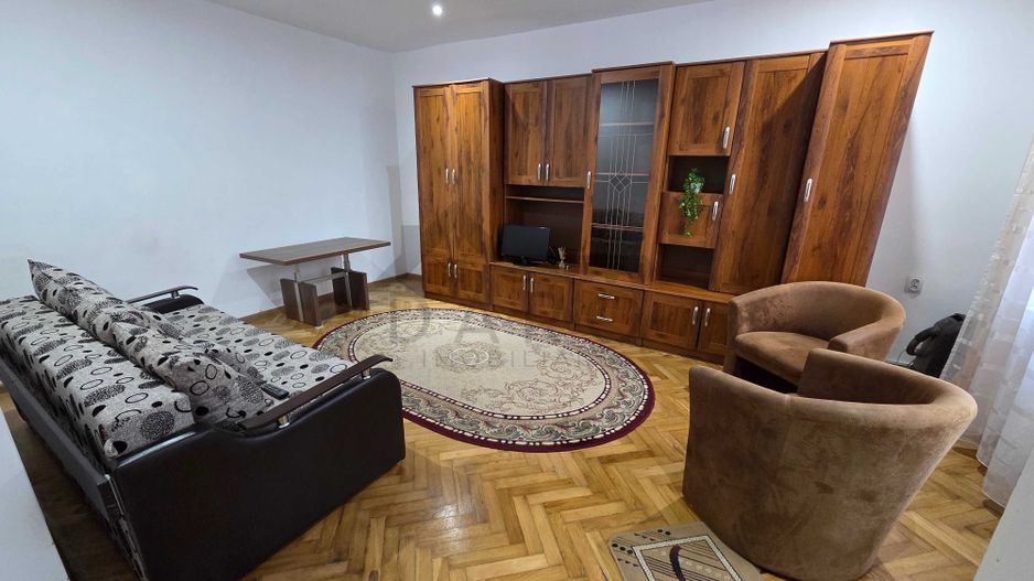 🏡 Închiriez ap. 2 camere 330€ – curte + terasă, zona semicentrală, - Poză 1