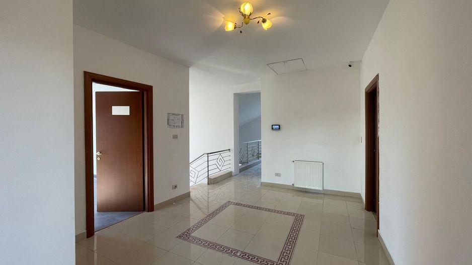 Vila superba 5 camere Pipera  I Erou Iancu Nicolae I  Stradala - Poză 5