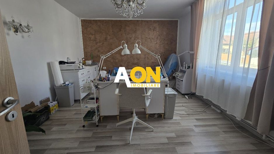 2 Corpuri de Cladire Teren 660mp, Zona Motilor - Poză 3