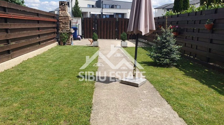 Apartament la Vila cu  3 camere cu grădină 147 mp. si 2 locuri parcare - Poză 1