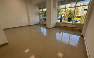 Spatiu Comercial Vitrat- 60mp - Front Stradal - Podu Ros - Poză 10