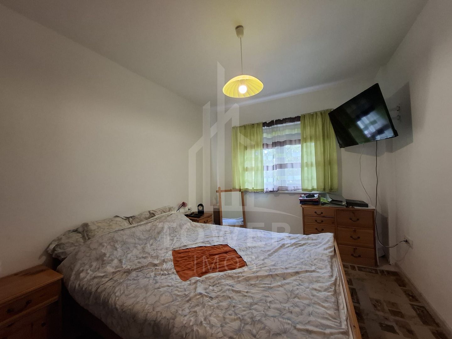 Apartament 4 camere -etaj 1, zona V. Aron - Poză 13