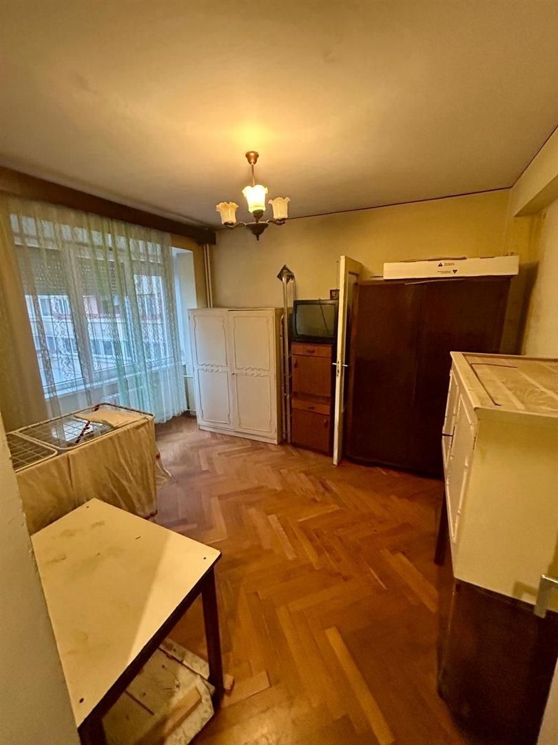 APARTAMENT 4 CAMERE ULTRACENTRAL - Poză 2