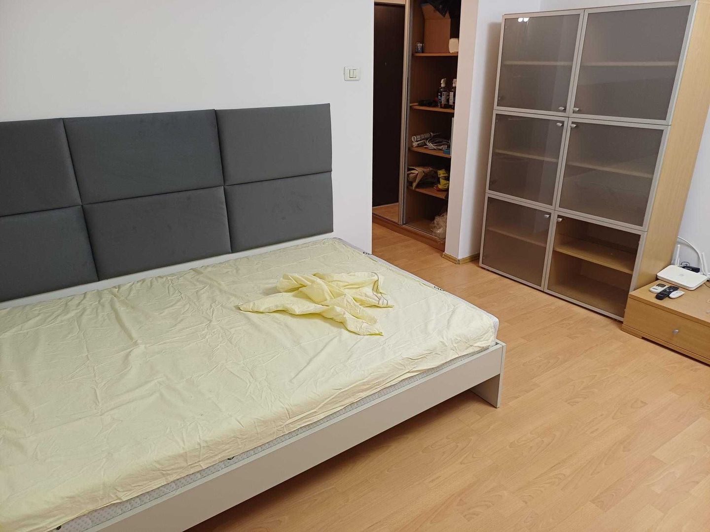 Garsonieră renovată, mobilată, utilată, etaj 1, lângă metrou Titan - Poză 3