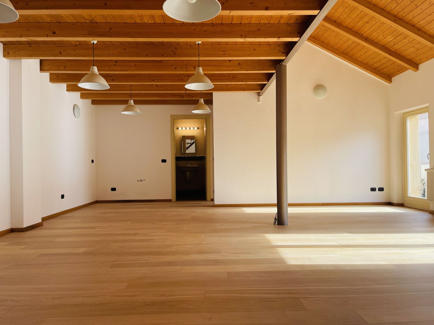 P-ta Unirii - Comision 0% | Apartament 3 camere-113 mp | Imobil 2008 - Poză 13