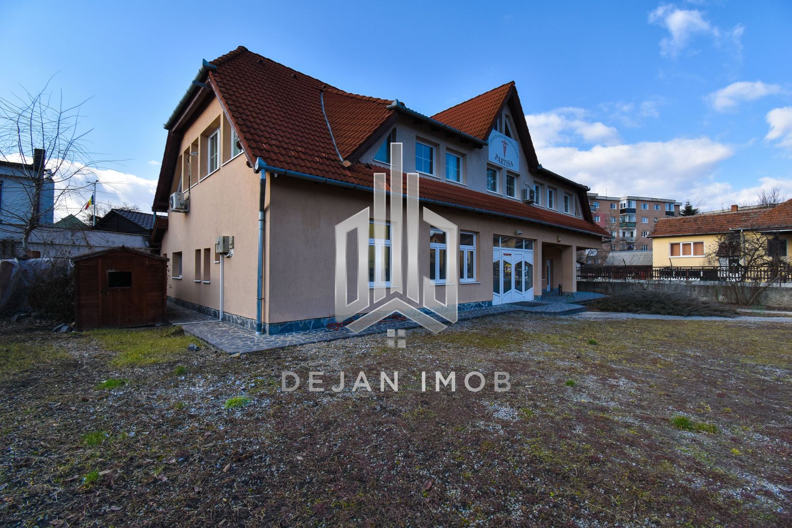 POLICLINICA PARTISA | 318 mp | Zona Centrala - Poză 1