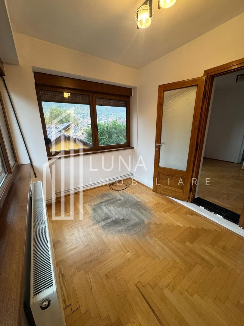 De inchiriat vila cu priveliste spectaculoasa - ideal spatiu comercial - Poză 37