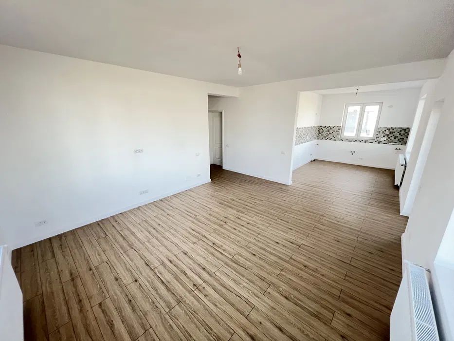 Casa dintre lacuri, Crevedia, cartier nou. - Poză 5