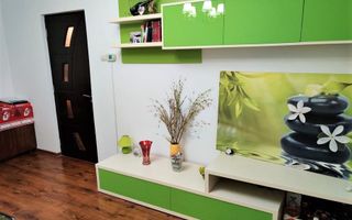 Apartament 2 camere decomandat, etaj intermediar , zona Mircea Cel Batran - Poză 2