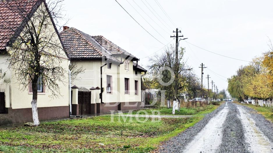 Casa de vanzare cu teren de 1532 mp in satul Berini, Timis - Poză 1