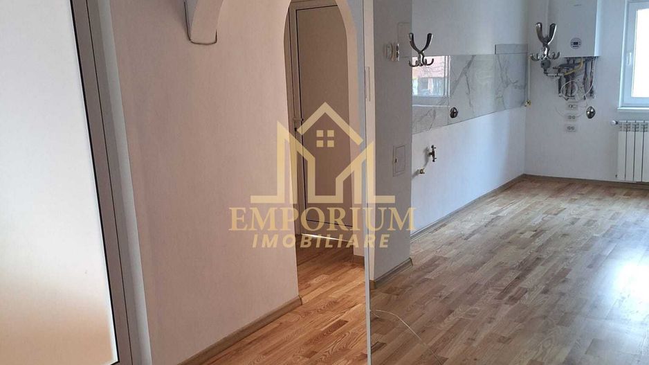 4 camere decomandate, nemobilat, Parcare, Zorilor, Tiberiu Popoviciu - Poză 1