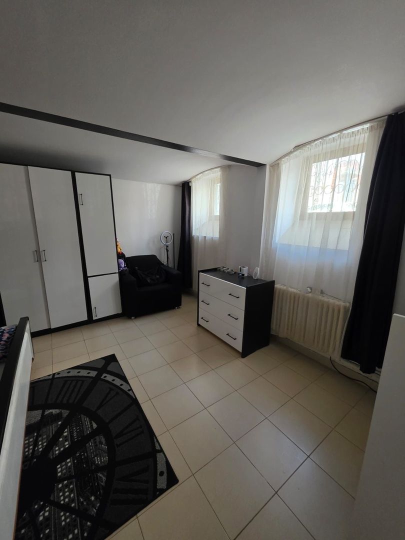 Apartament generos 4 camere la 5 minute de Piața Victoriei - Poză 7