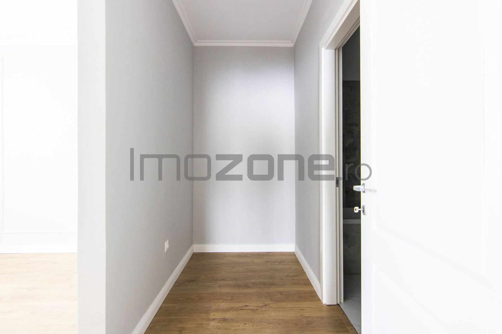 Apartament Superb cu 3 Camere si Terasa, 2 Bai, 2 Dormitoare, Langa Metrou Pacii - Poză 5