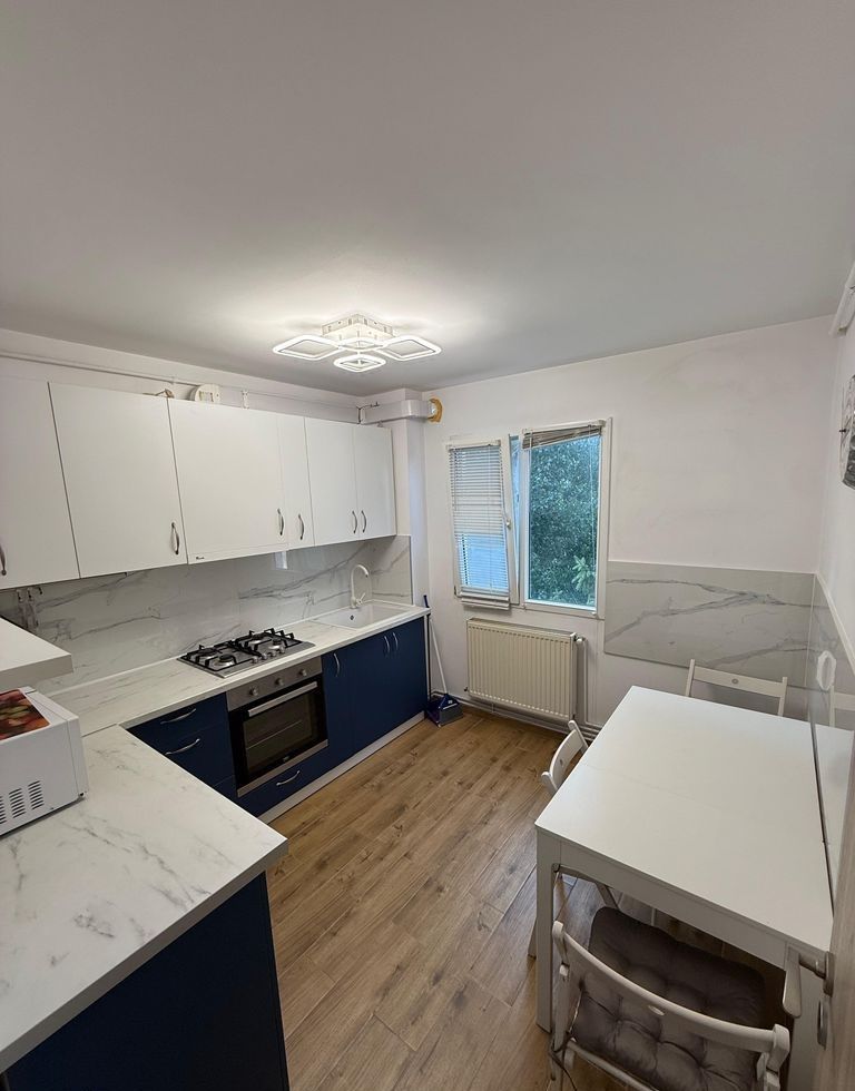 Apartament 3 camere. Bld. Brancoveanu. Aleea Covasna. Cu Centrala proprie. - Poză 6