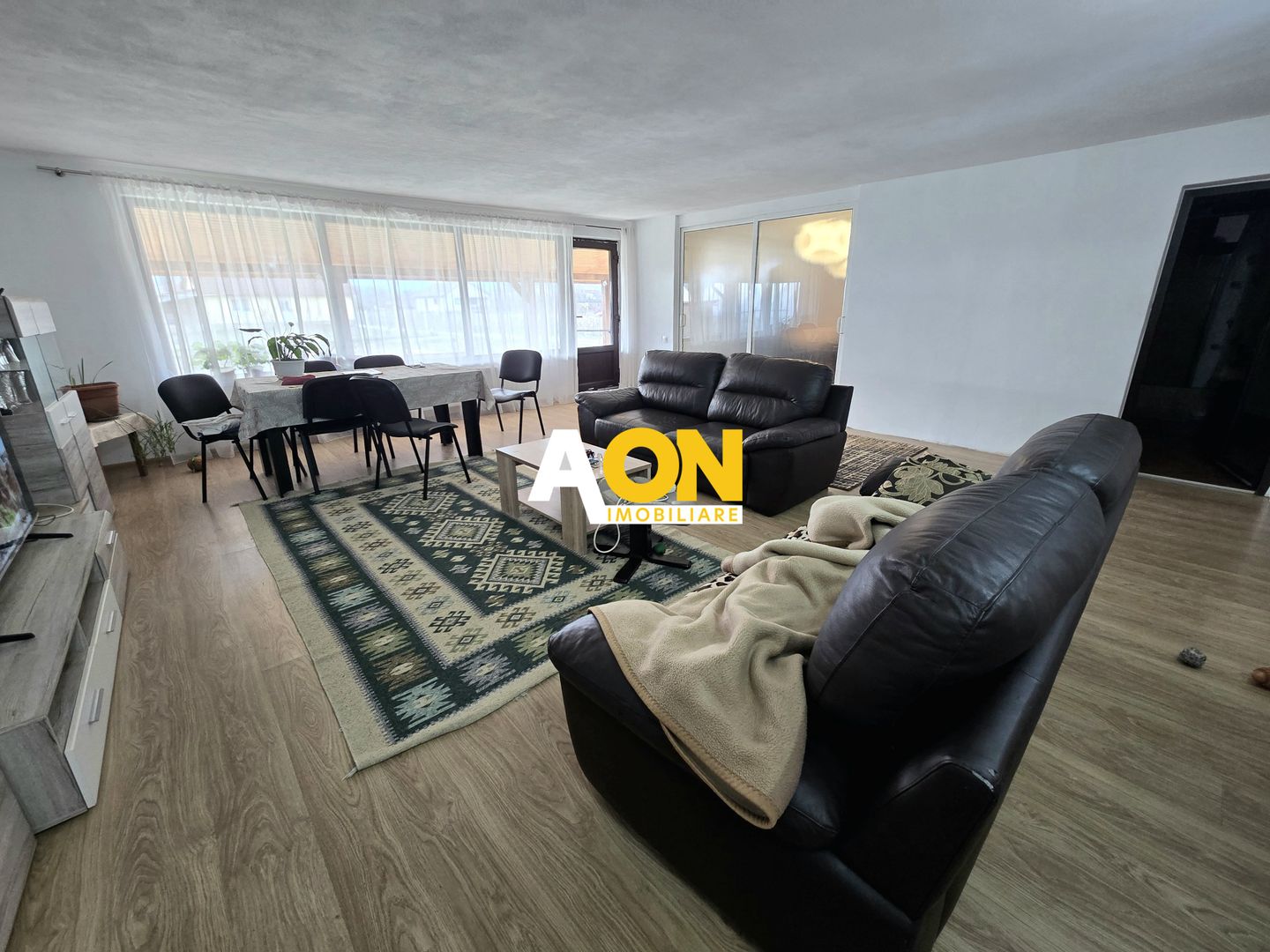 Casa Individuala 4 Camere, 1750mp Teren, Zona Sard - Poză 3