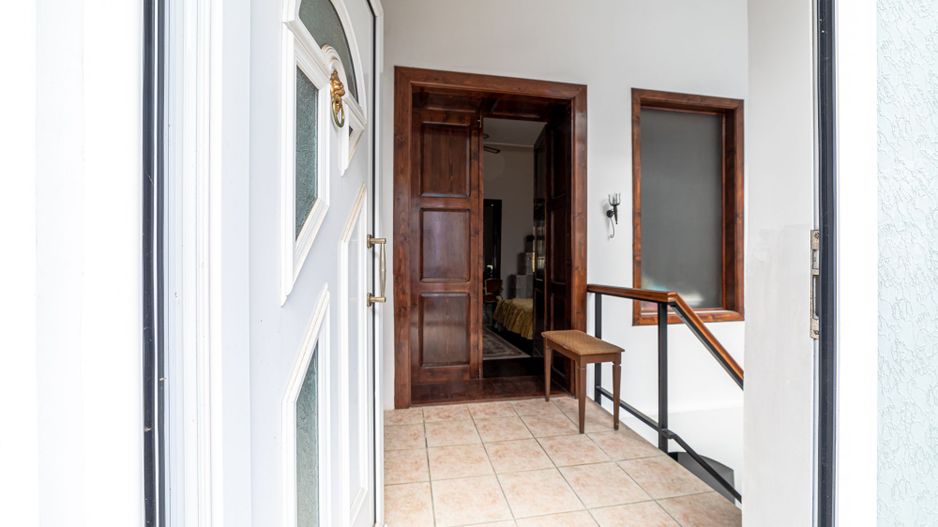 Apartament spațios cu 4 camere situat Ultracentral - Poză 16